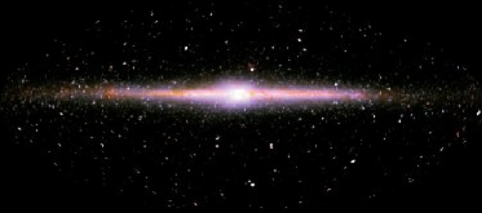 Boční pohled na Mléčnou dráhu a její galaktické haló